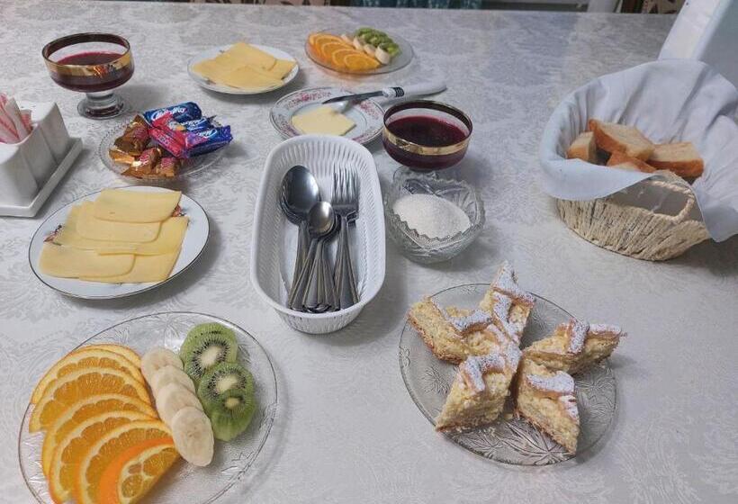 پانسیون Rahat Guesthouse