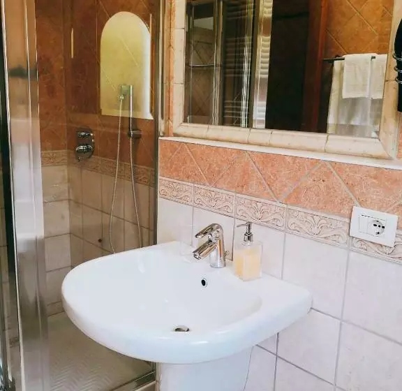 تختخواب و صبحانه A Lu Ponti