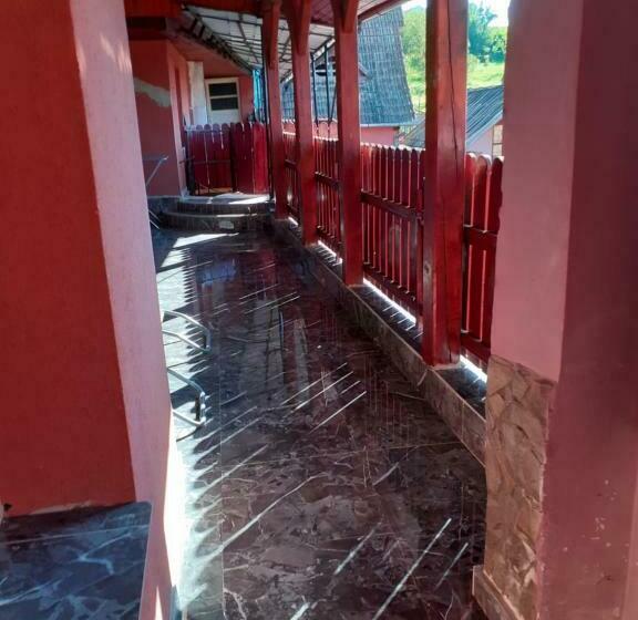 تختخواب و صبحانه Casa Cristea