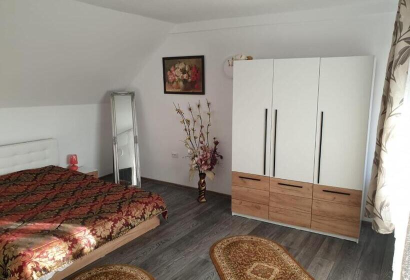 تختخواب و صبحانه Casa Cristea