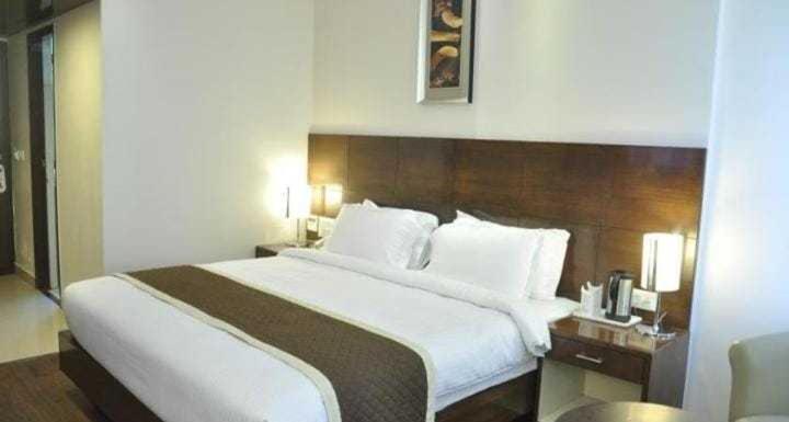 ホテル Oyo  Fabulous Inn Near Pvr Ansal Plaza Greater Noida