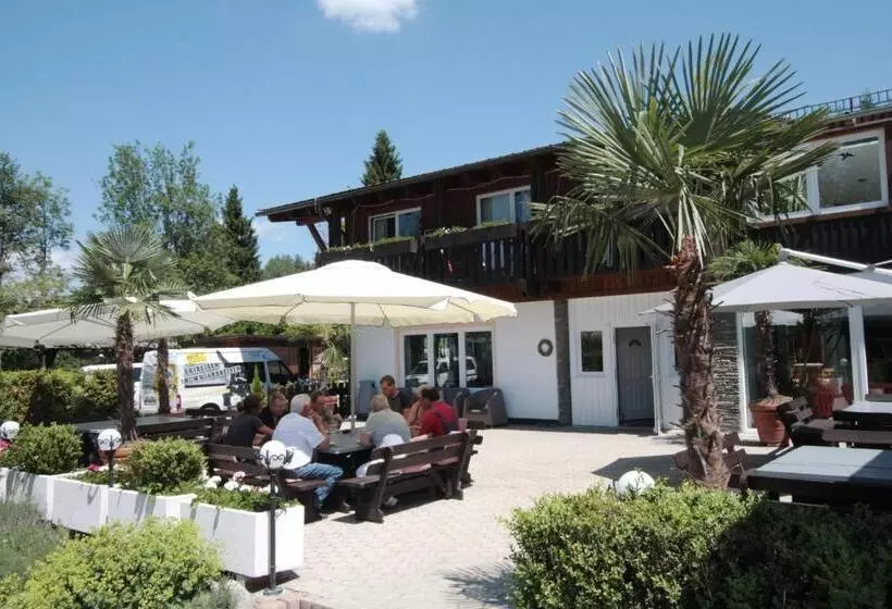 ペンション Ferienanlage Forellenhof