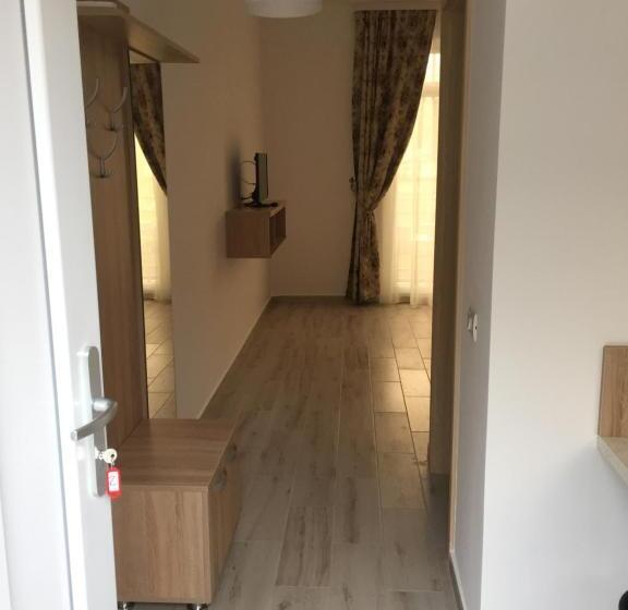 پانسیون Aby Sunrise