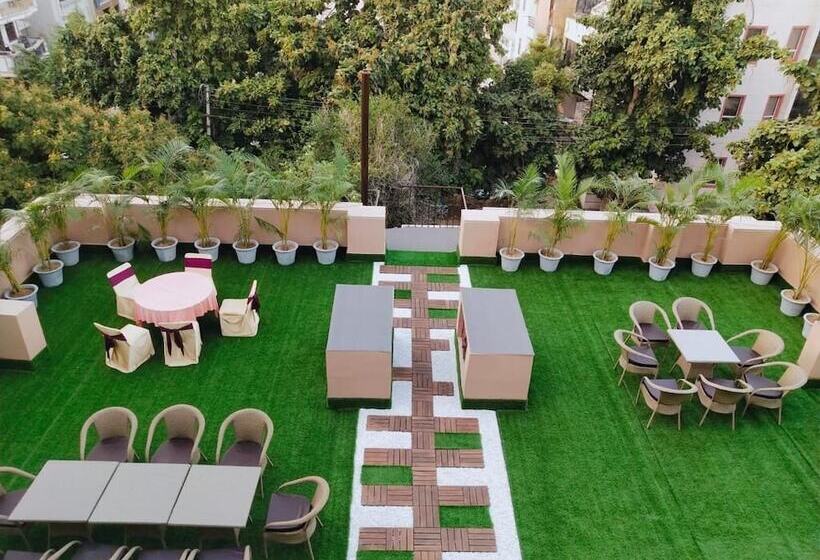 Fabhotel Prime The Rivlet Mg Road