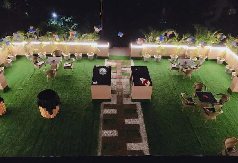 Fabhotel Prime The Rivlet Mg Road