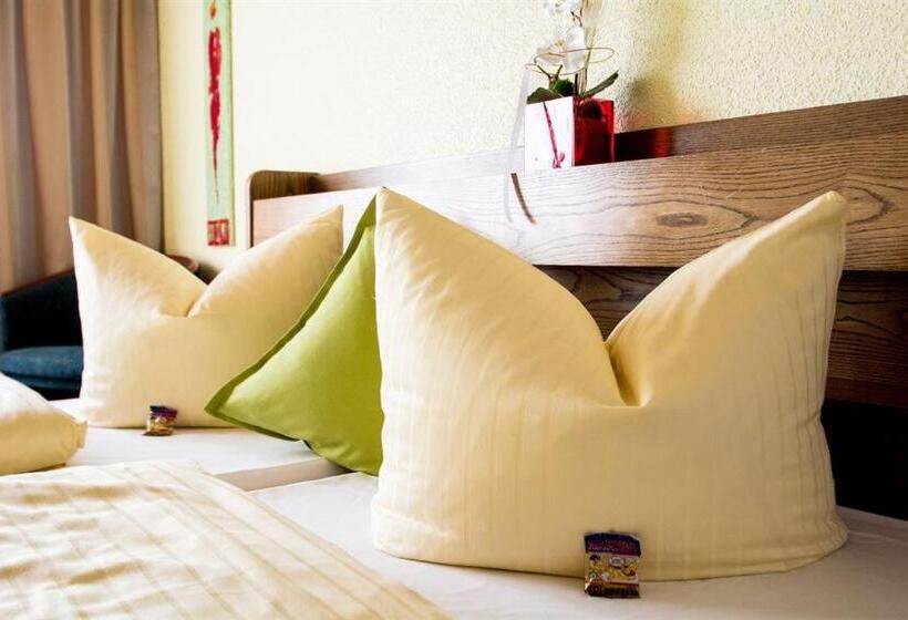 ホテル Avenue Altenfurt