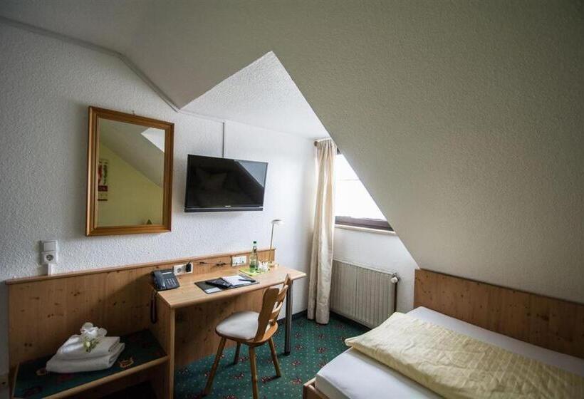 ホテル Avenue Altenfurt