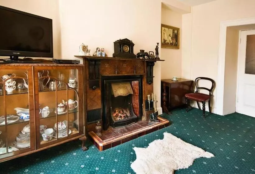 Hotelli Castlehouse B&b
