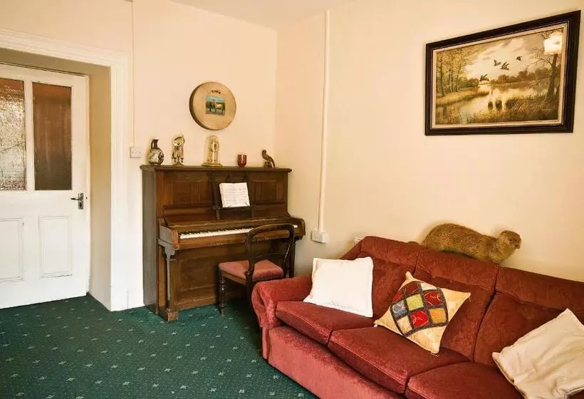 Hotelli Castlehouse B&b
