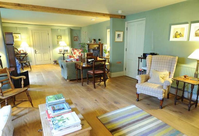 هتل Cross Lane House