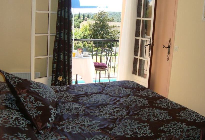 ホテル De La Poste