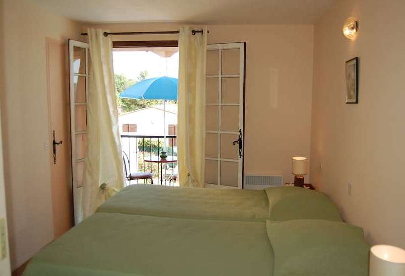 ホテル De La Poste