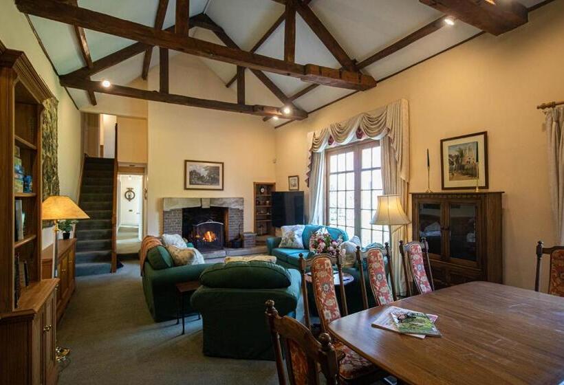 فندق Goldsborough Hall