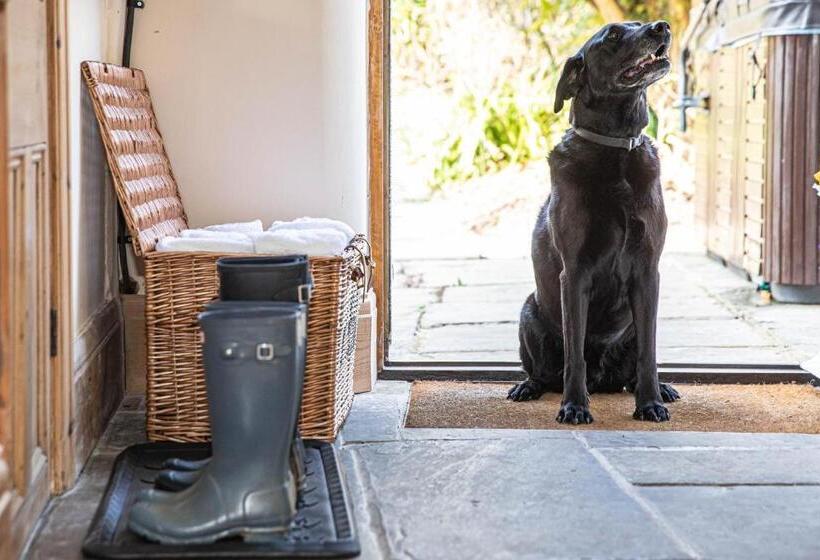 فندق Goldsborough Hall