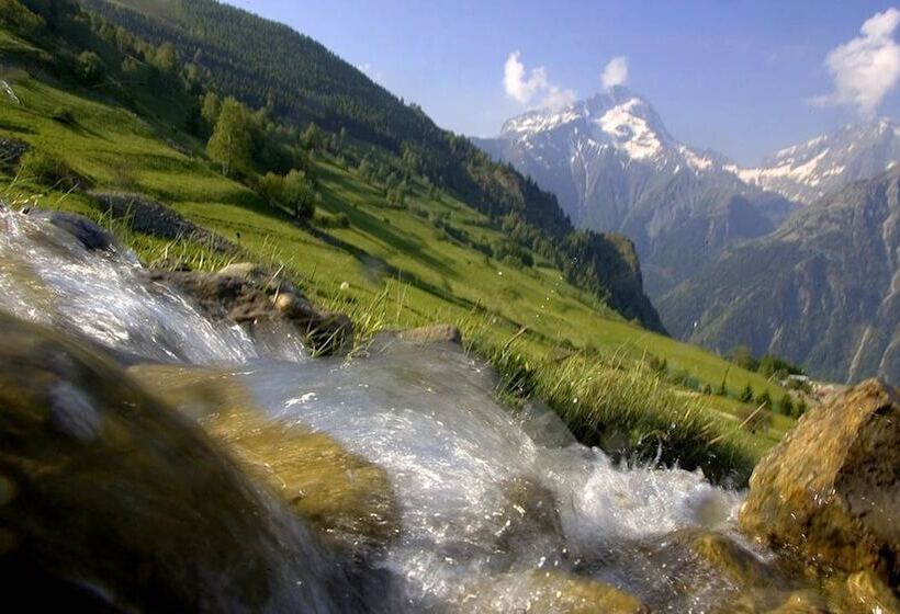 בית מלון כפרי Hôtel Le Souleil Or