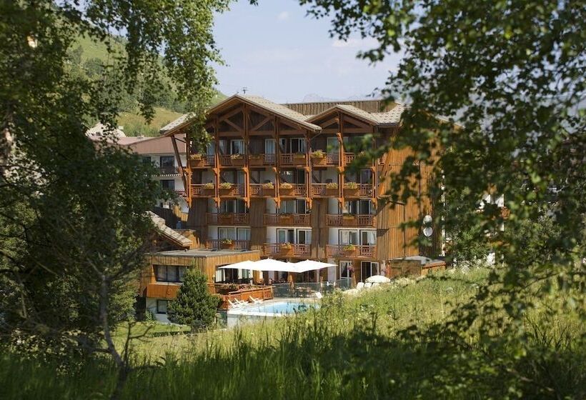 בית מלון כפרי Hôtel Le Souleil Or