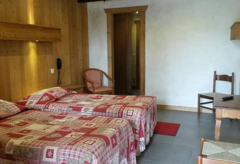 هتل Hôtel Les Bernards