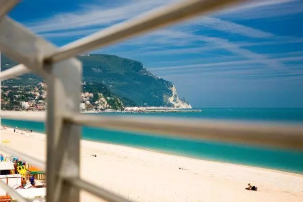 هتل Il Conero Mare