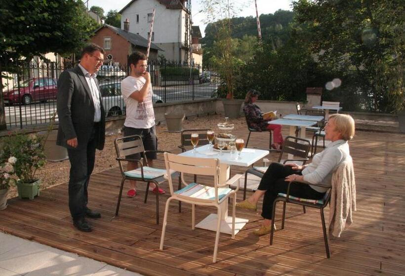 בית מלון כפרי La Beauze