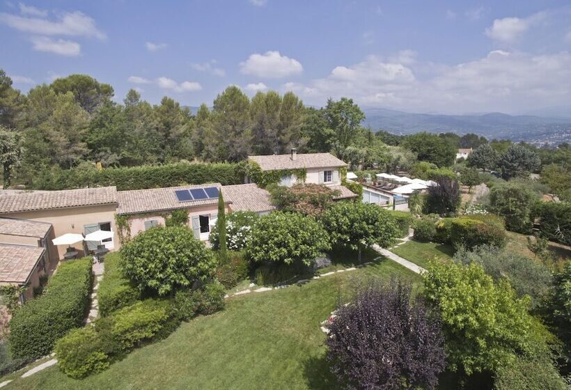 Отель La Bégude Du Pascouren