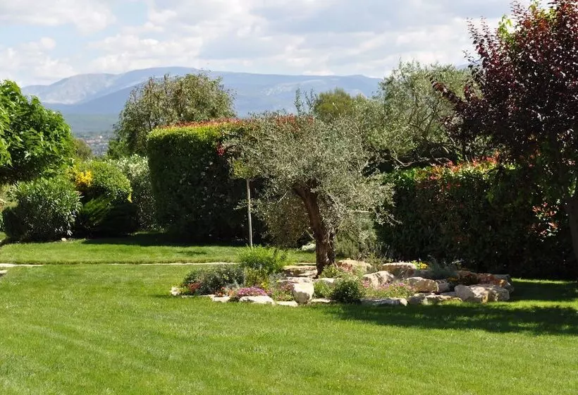 Hotelli La Bégude Du Pascouren