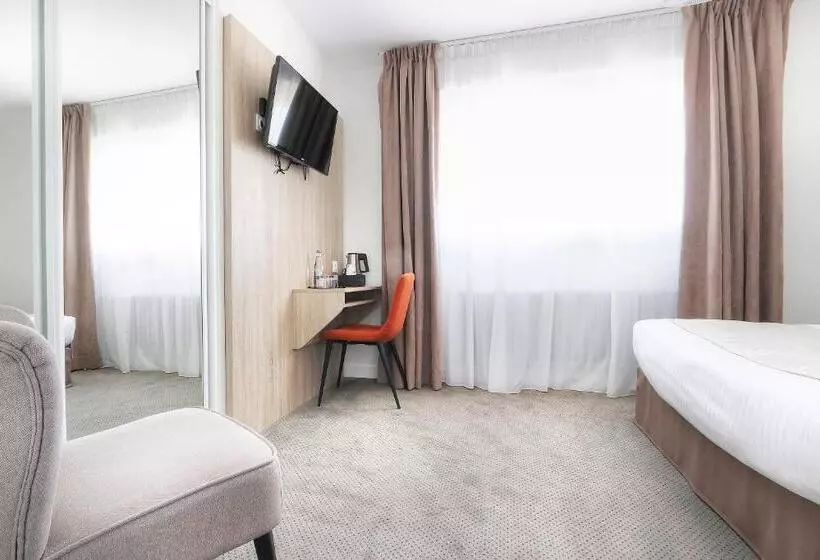 هتل Hôtel La Petite Sirène Quiberon