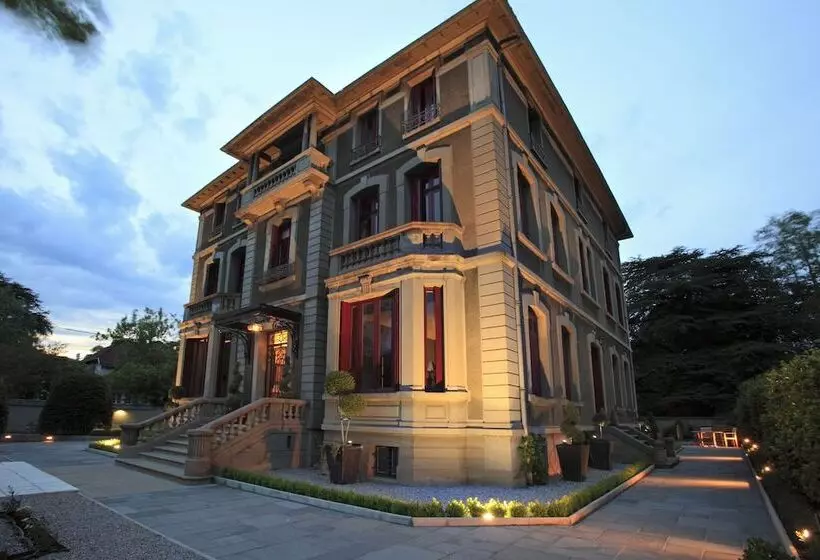 ホテル La Villa De Mazamet