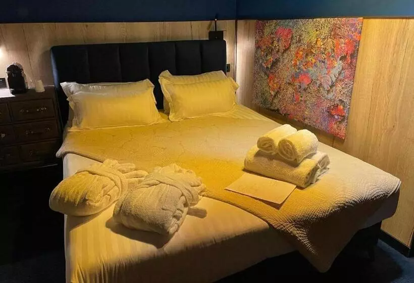 ホテル Hôtel Les 4 éléments