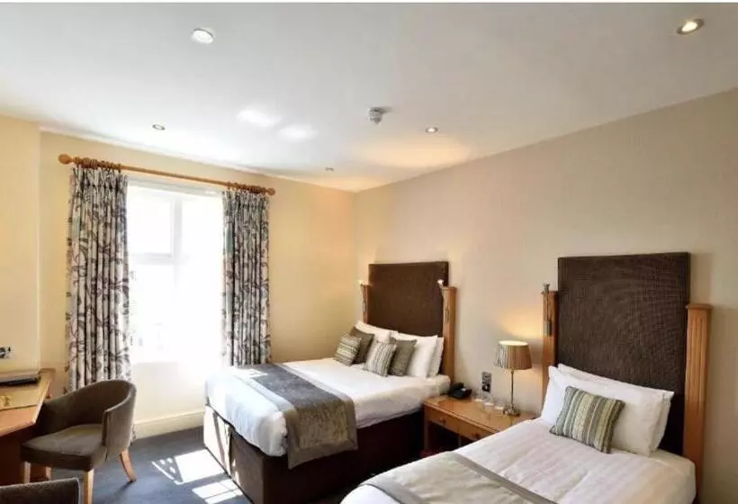 Hotel Queens Court