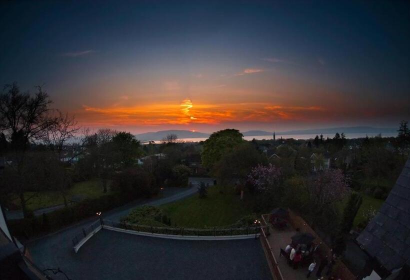 Отель Rayanne House