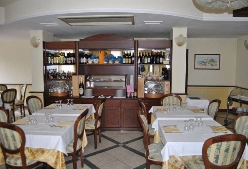 فندق Stella 2000