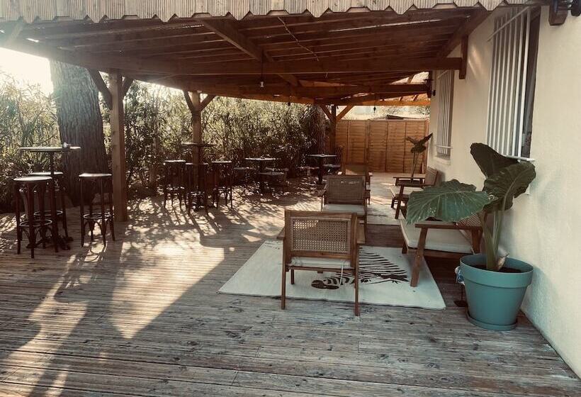 酒店 The Originals City, Hôtel Azur,fossurmer