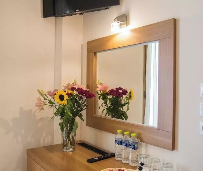 Hotel Tholos