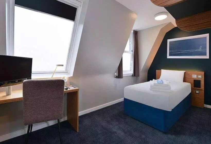 ホテル Travelodge London Vauxhall