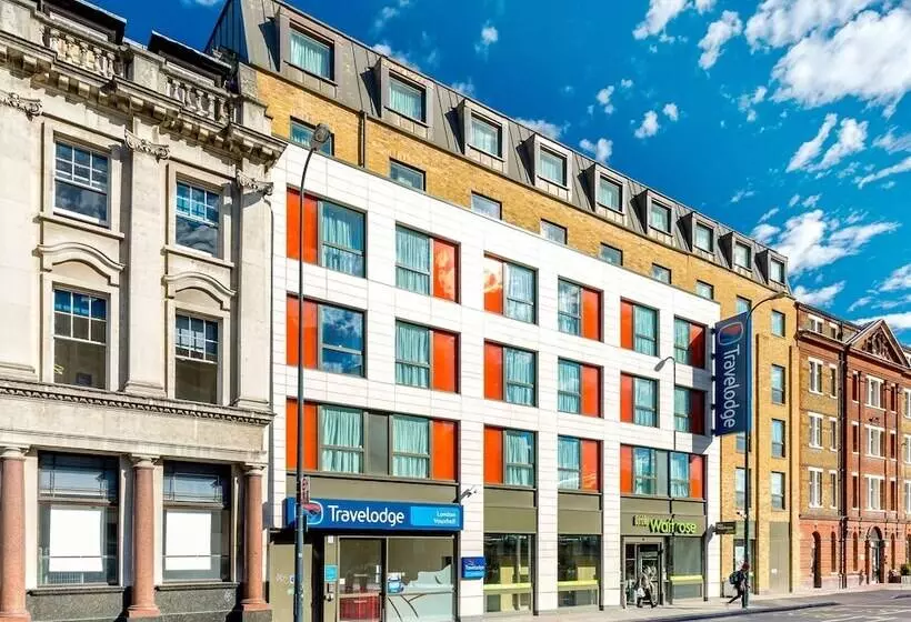 ホテル Travelodge London Vauxhall