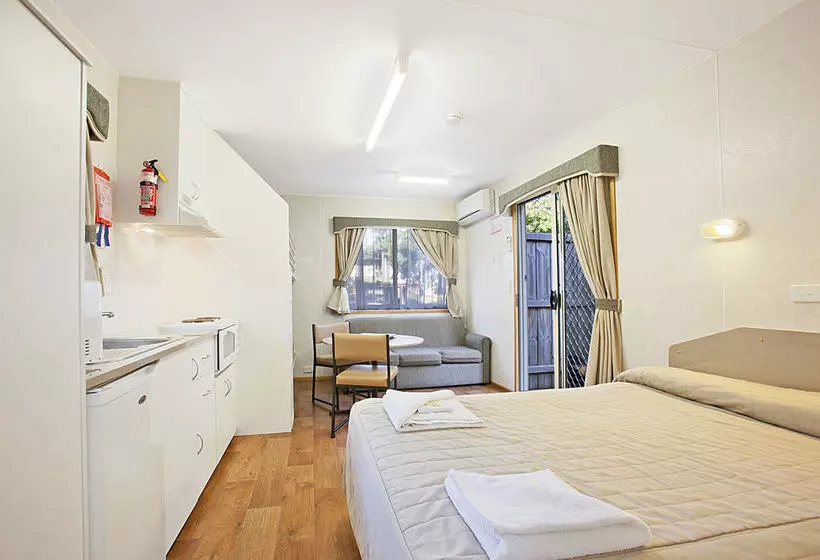 Mornington Peninsula Retro Caravans