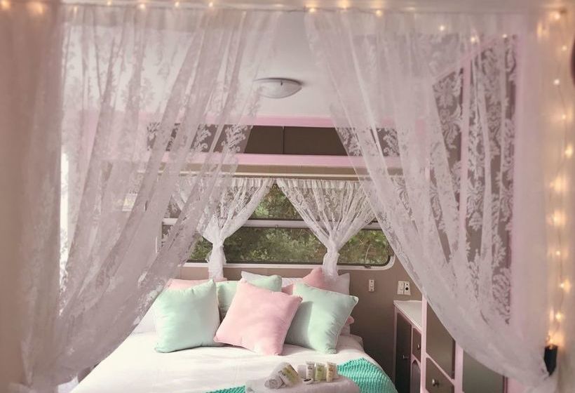 Mornington Peninsula Retro Caravans