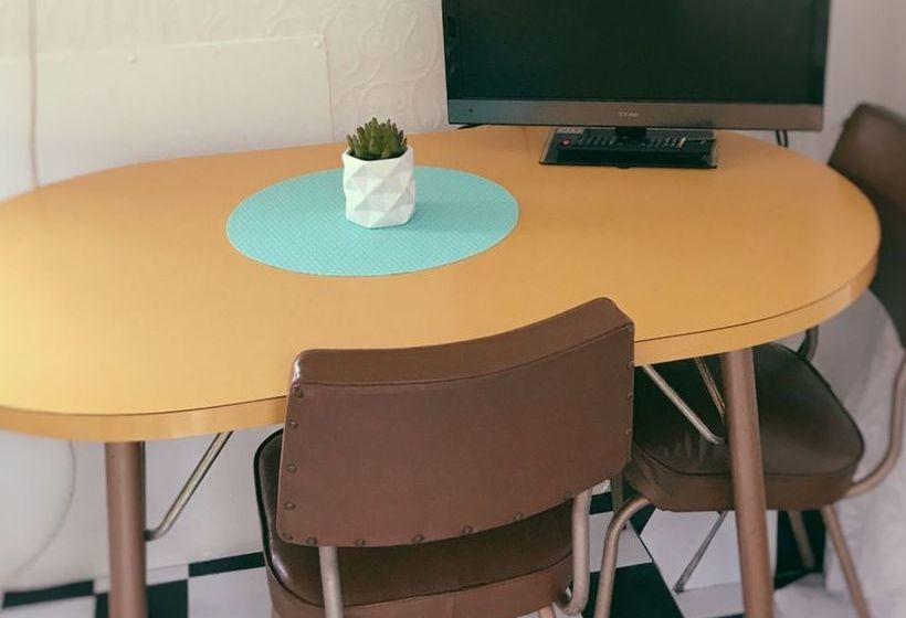 Mornington Peninsula Retro Caravans