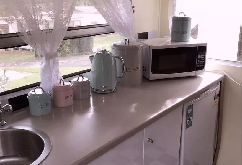 Mornington Peninsula Retro Caravans