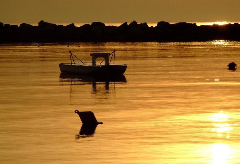 ホテル Antonella & Mael