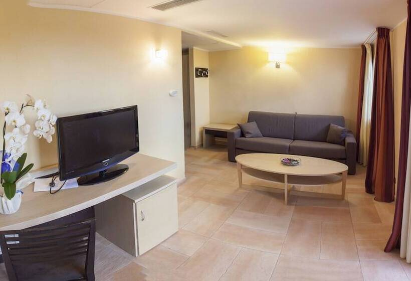 בית מלון כפרי Bv Airone Resort