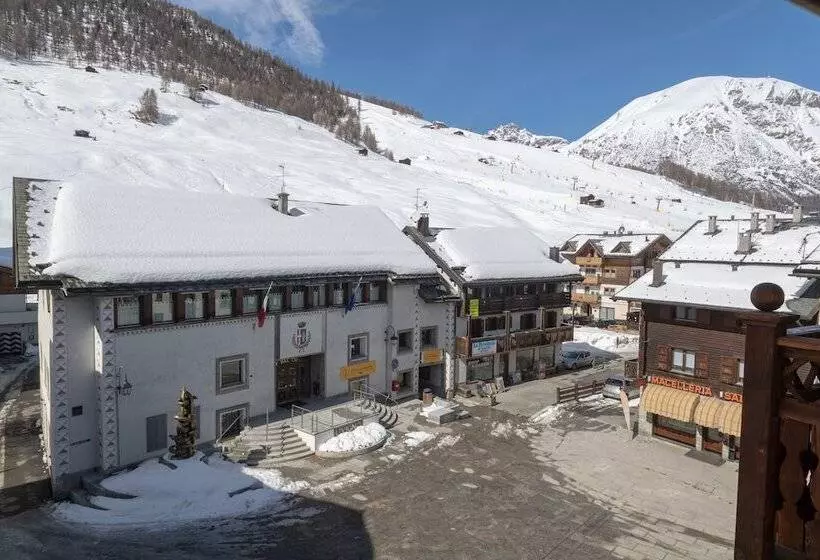 Hotel Compagnoni