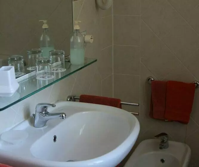 Hotelli Fattoria Nuova Pievanella