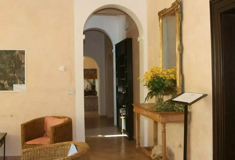 Hotelli Fattoria Nuova Pievanella