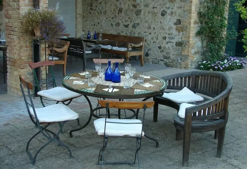 Hotelli Fattoria Nuova Pievanella