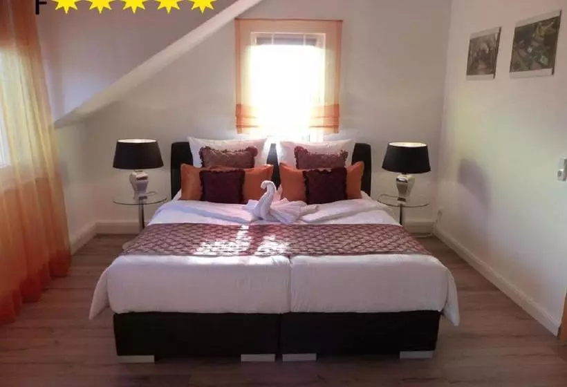 ホテル Ferienwohnung Grüne Galerie