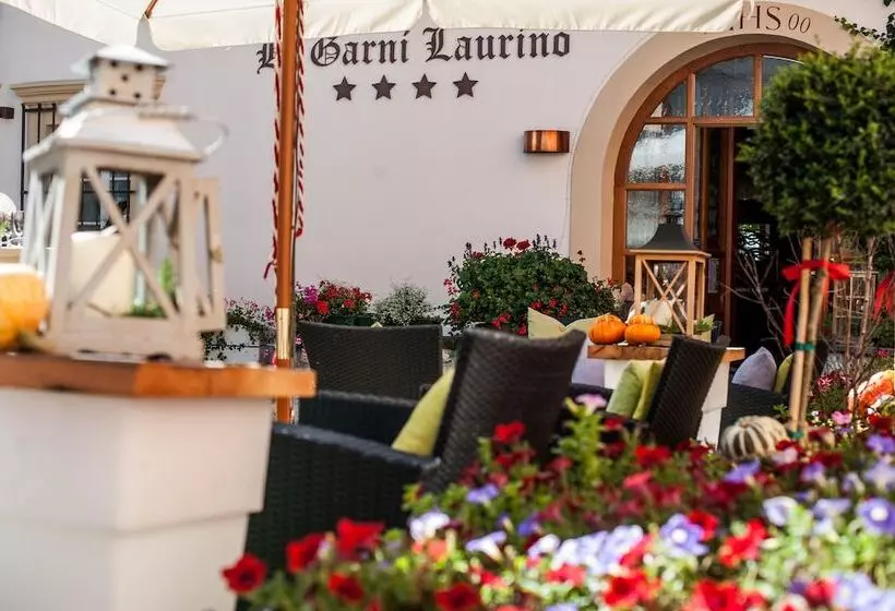 ホテル Garnì Laurino