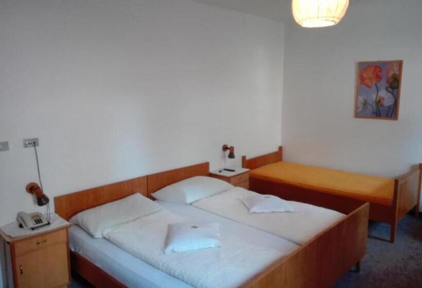 בית מלון כפרי Haselried