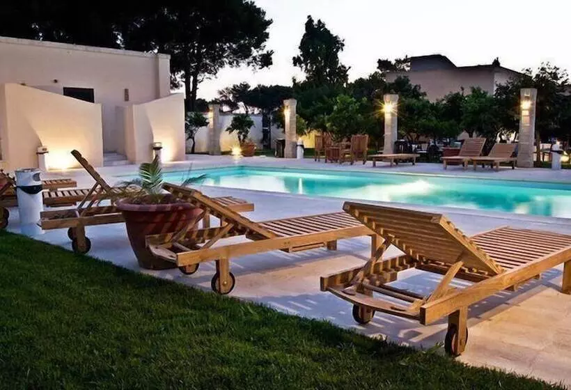 Hotelli Masseria Li Campi