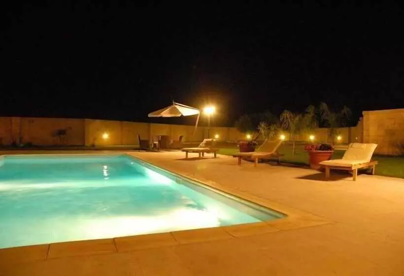 Hotelli Masseria Li Campi